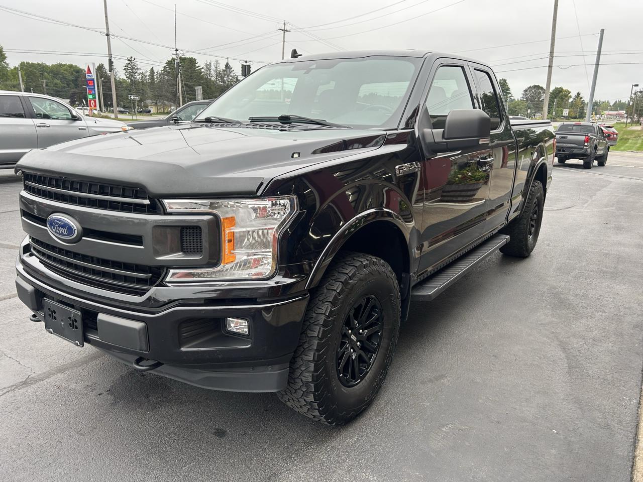 Ford F-150 4WD SuperCab 145" XLT 2019