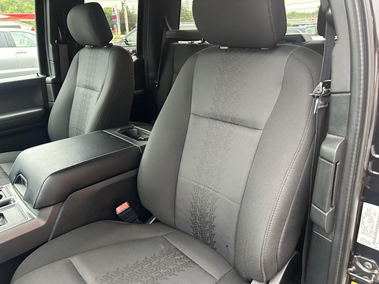Ford F-150 4WD SuperCab 145" XLT 2019