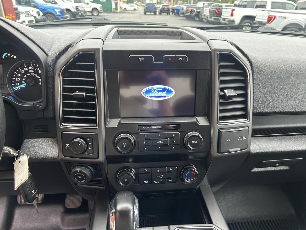 Ford F-150 4WD SuperCab 145" XLT 2019