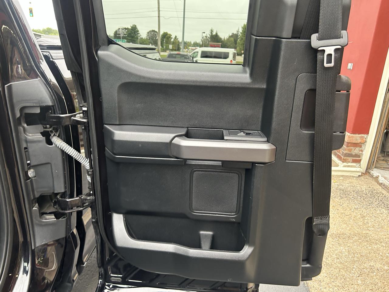 Ford F-150 4WD SuperCab 145" XLT 2019