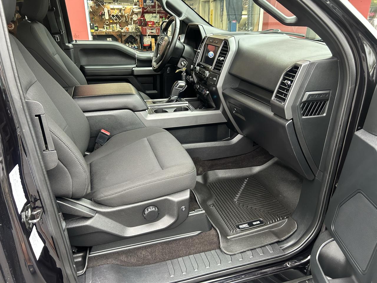 Ford F-150 4WD SuperCab 145" XLT 2019