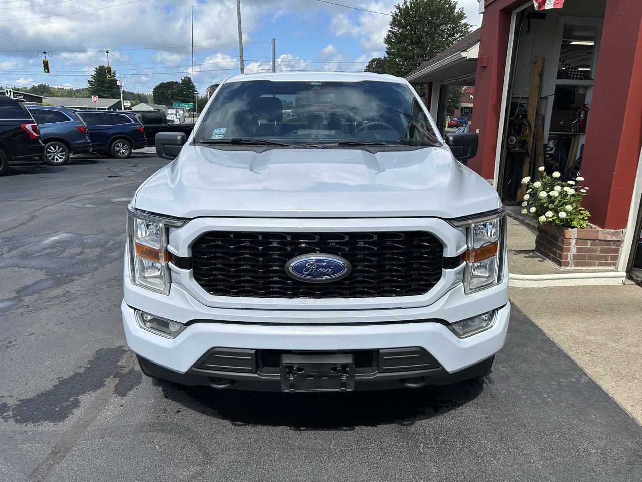 Ford F-150 4WD SuperCrew 145" STX 2021