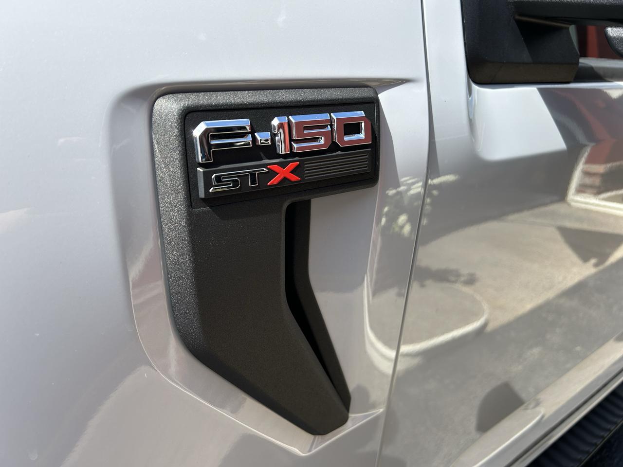 Ford F-150 4WD SuperCrew 145" STX 2021