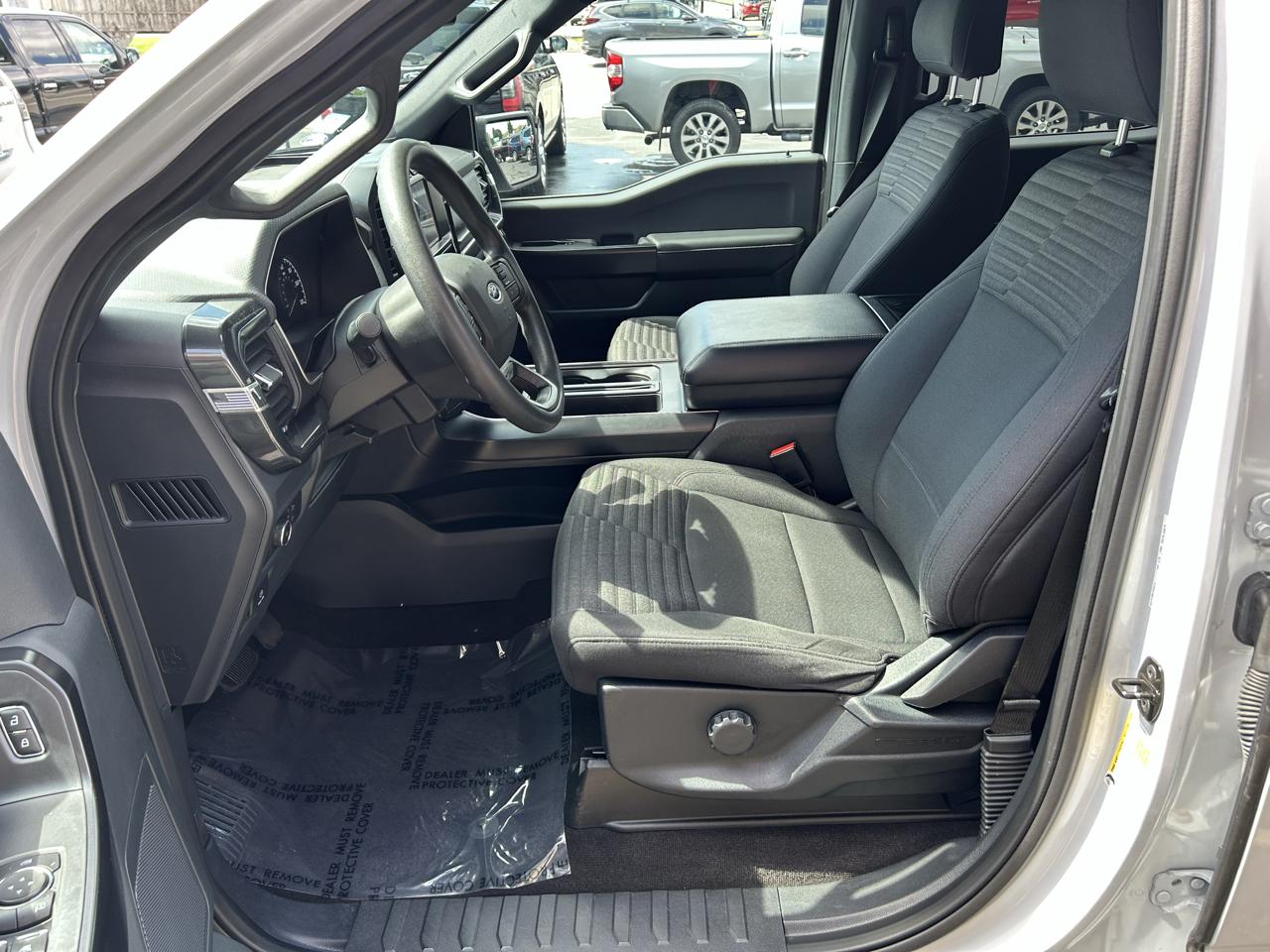 Ford F-150 4WD SuperCrew 145" STX 2021