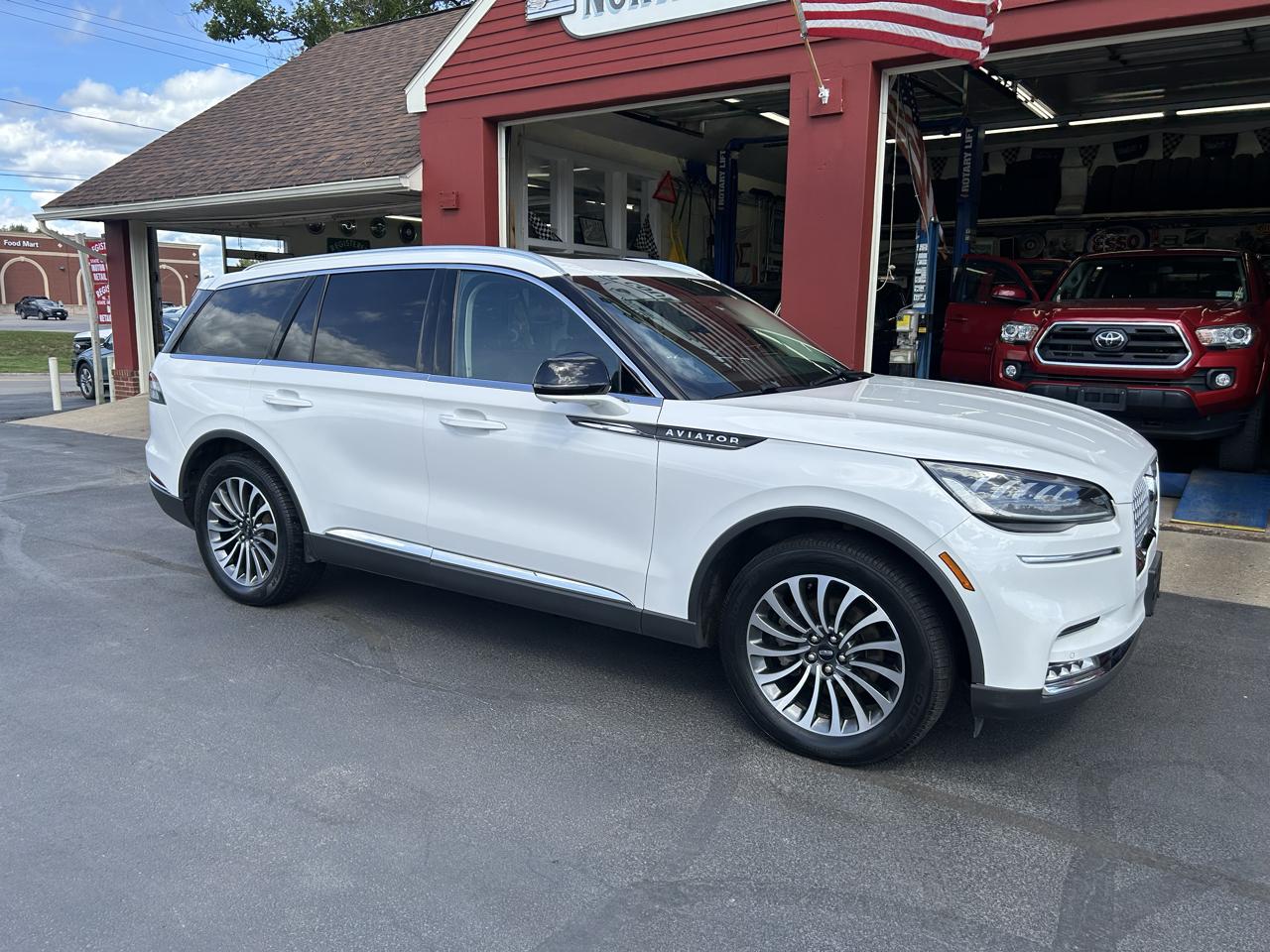 Lincoln Aviator Reserve AWD 2021