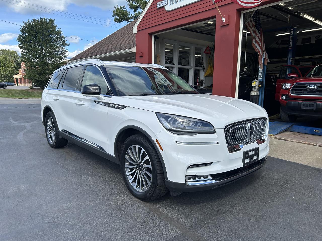 Lincoln Aviator Reserve AWD 2021