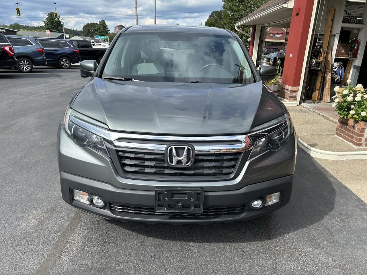 Honda Ridgeline RTL-T 4x4 Crew Cab 5.3' Bed 2017