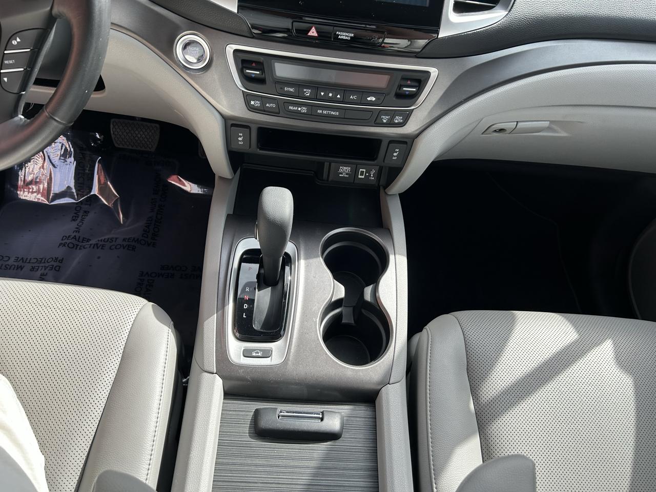 Honda Ridgeline RTL-T 4x4 Crew Cab 5.3' Bed 2017