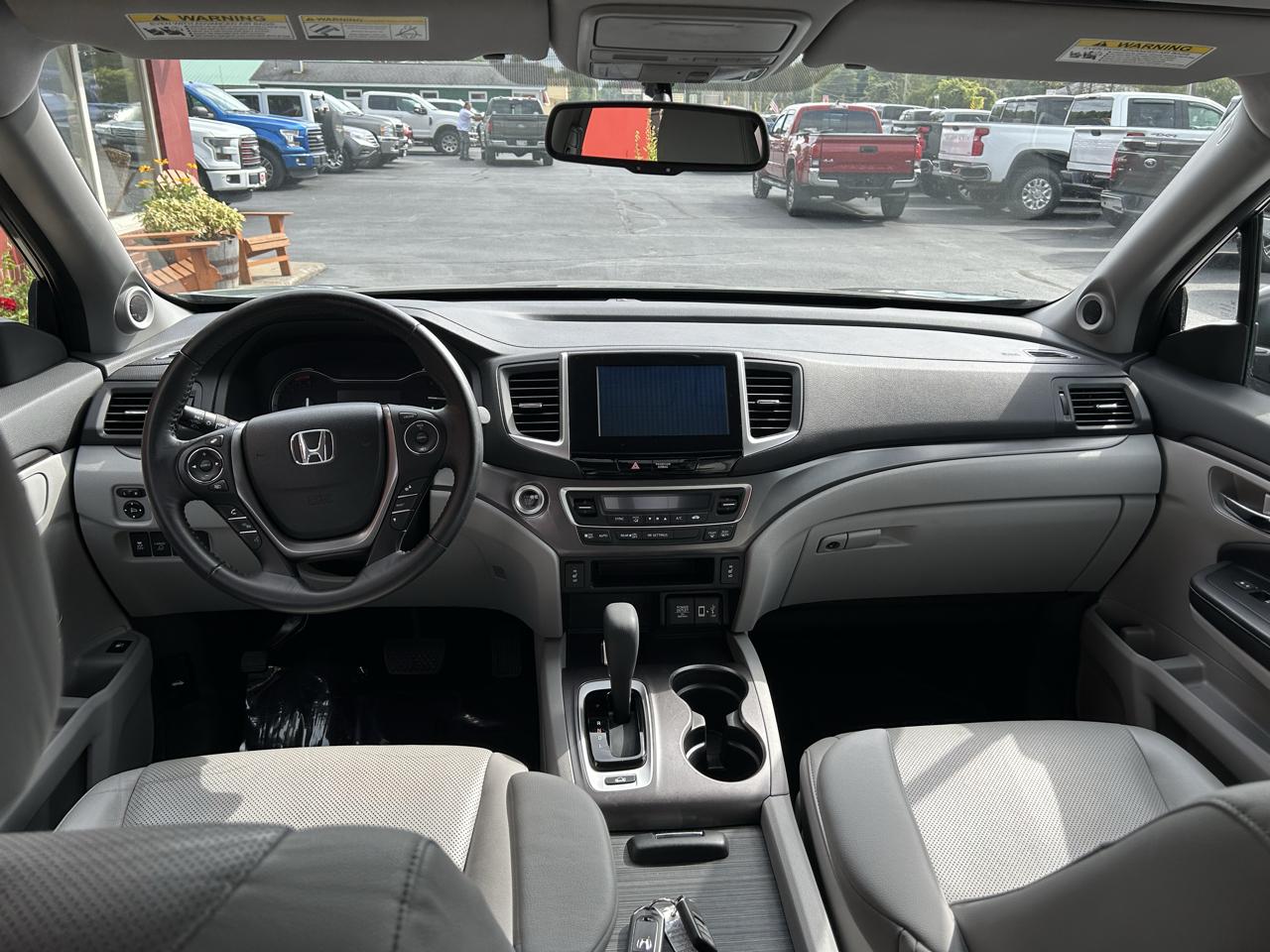 Honda Ridgeline RTL-T 4x4 Crew Cab 5.3' Bed 2017