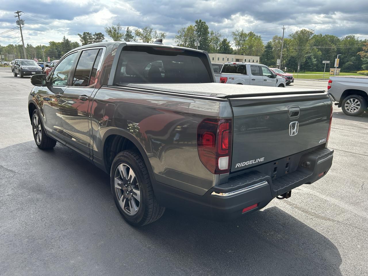 Honda Ridgeline RTL-T 4x4 Crew Cab 5.3' Bed 2017