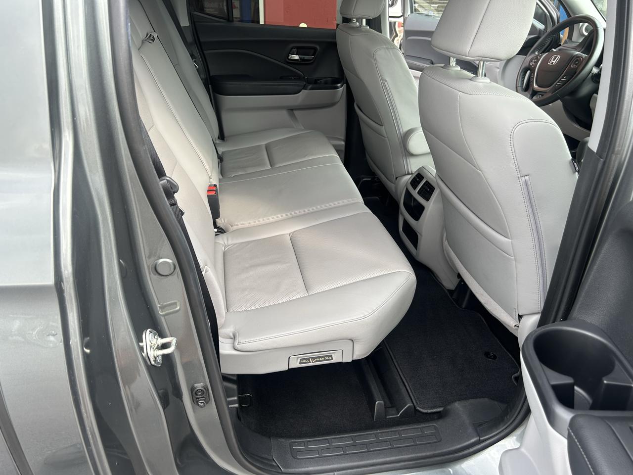 Honda Ridgeline RTL-T 4x4 Crew Cab 5.3' Bed 2017