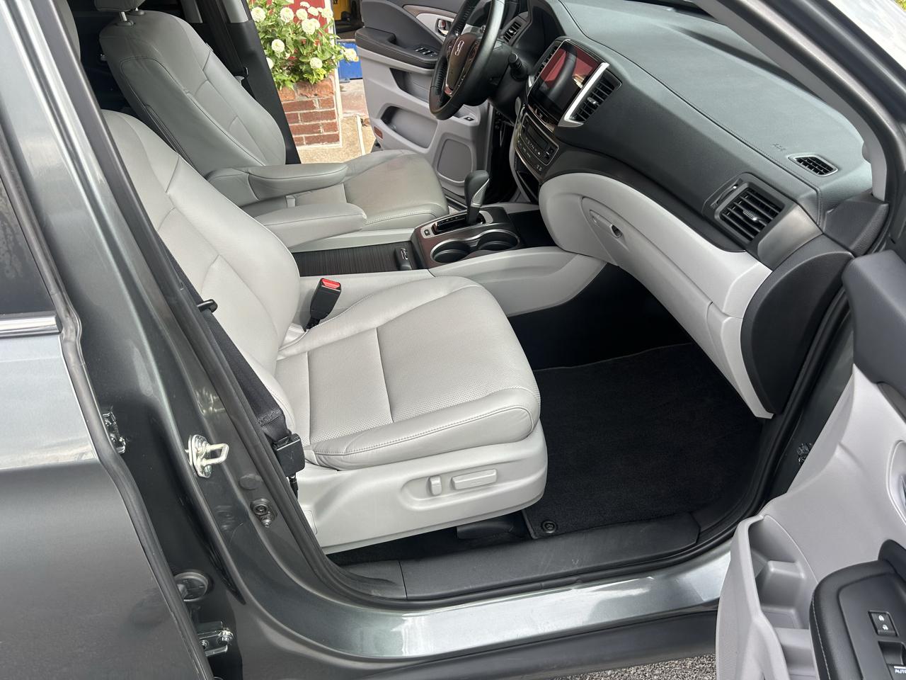 Honda Ridgeline RTL-T 4x4 Crew Cab 5.3' Bed 2017