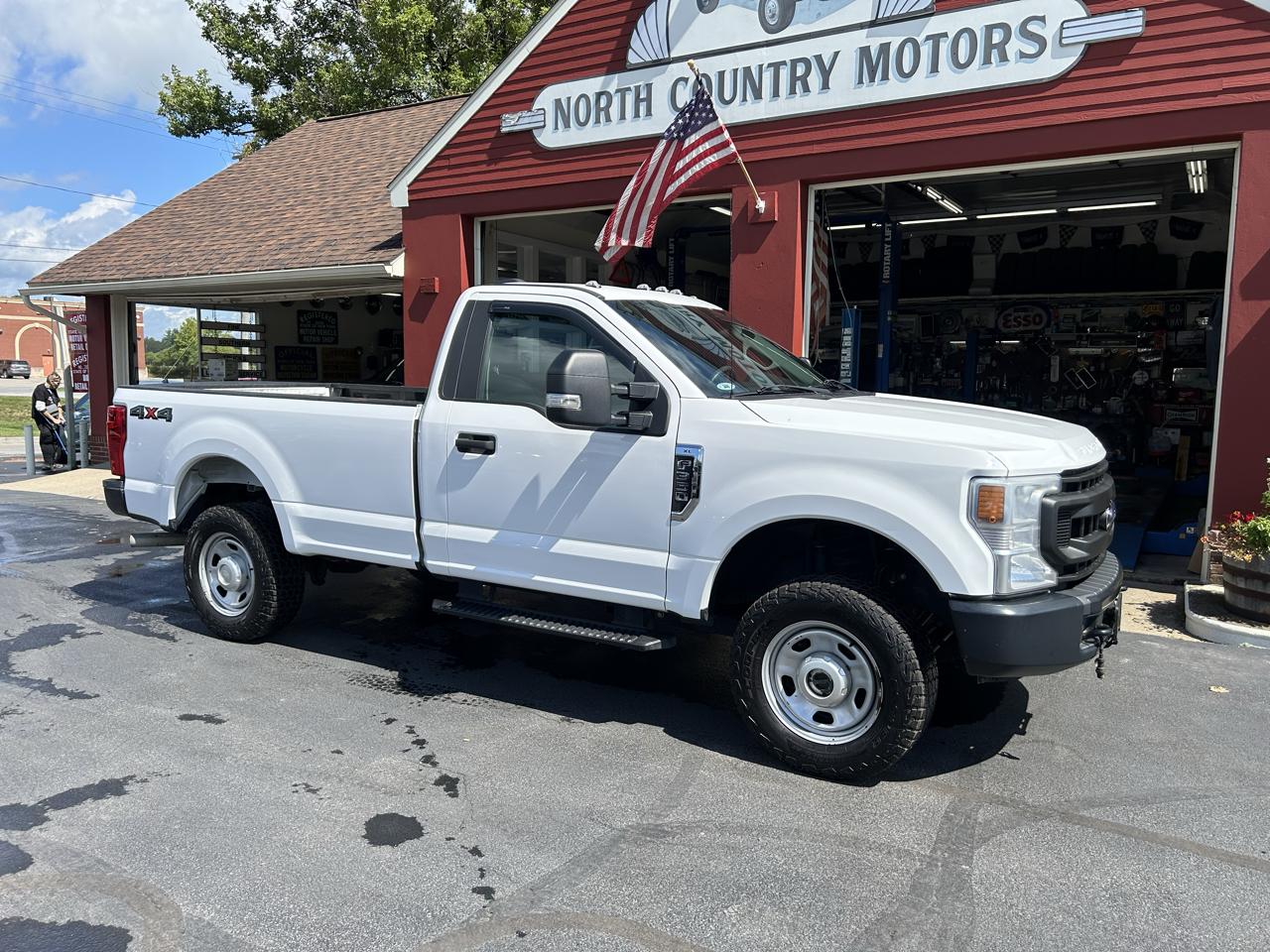 Ford Super Duty F-350 SRW XLT 4WD Reg Cab 8' Box 2020