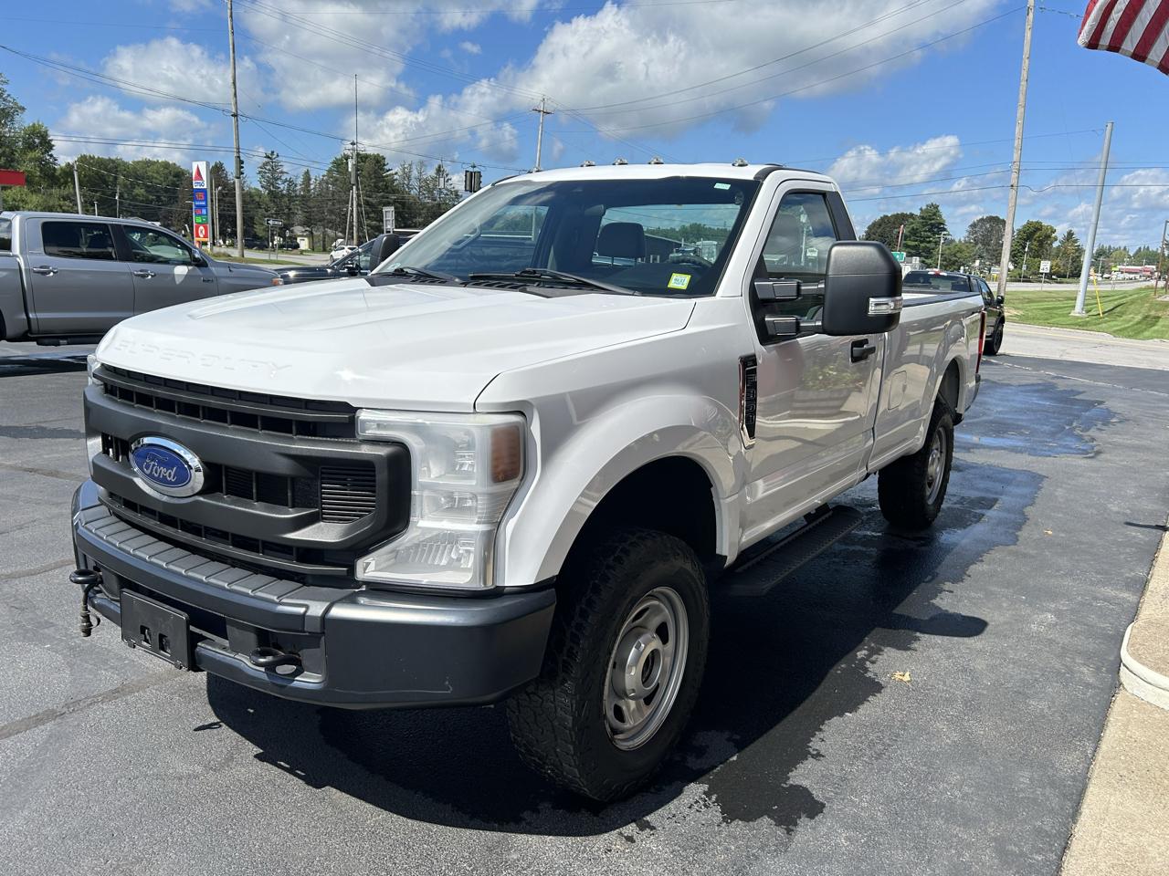 Ford Super Duty F-350 SRW XLT 4WD Reg Cab 8' Box 2020