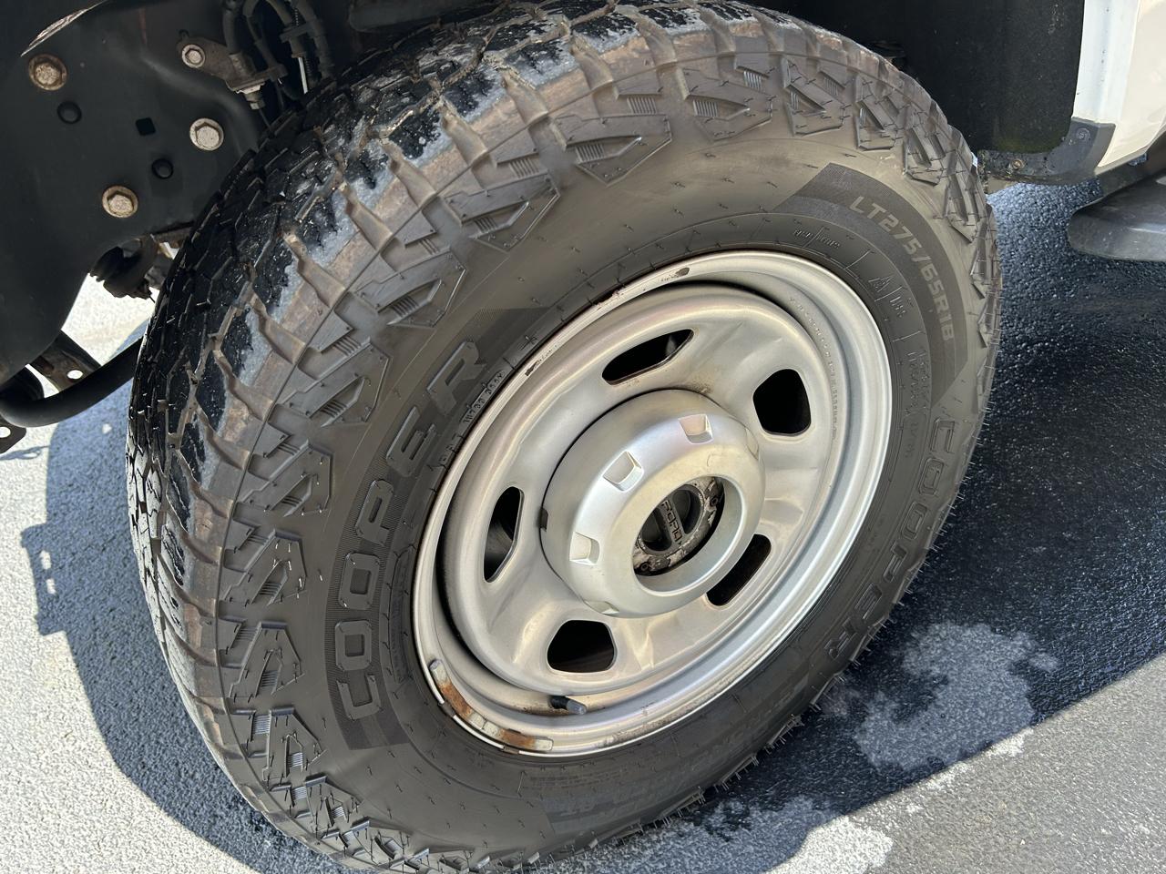 Ford Super Duty F-350 SRW XLT 4WD Reg Cab 8' Box 2020
