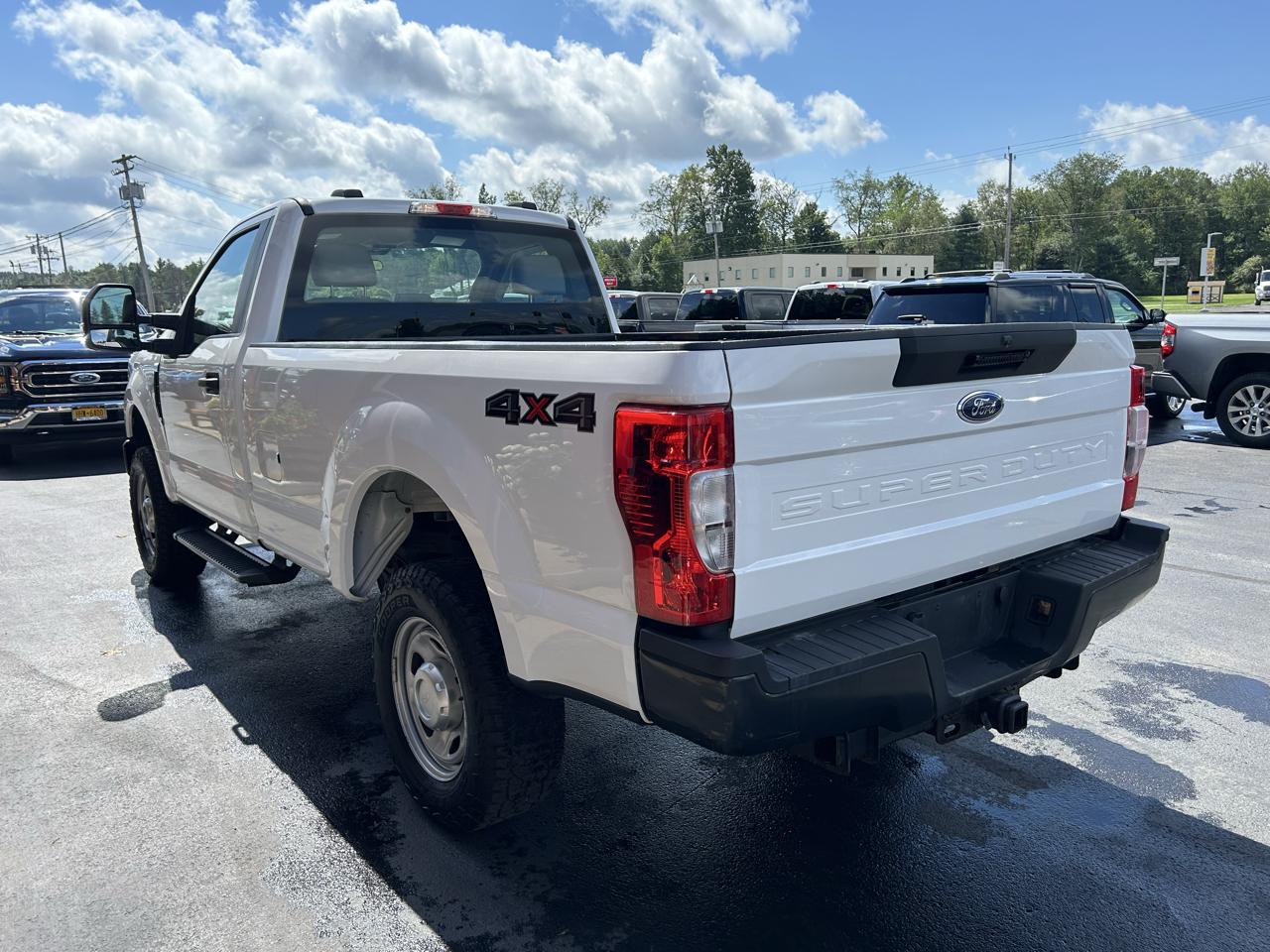 Ford Super Duty F-350 SRW XLT 4WD Reg Cab 8' Box 2020