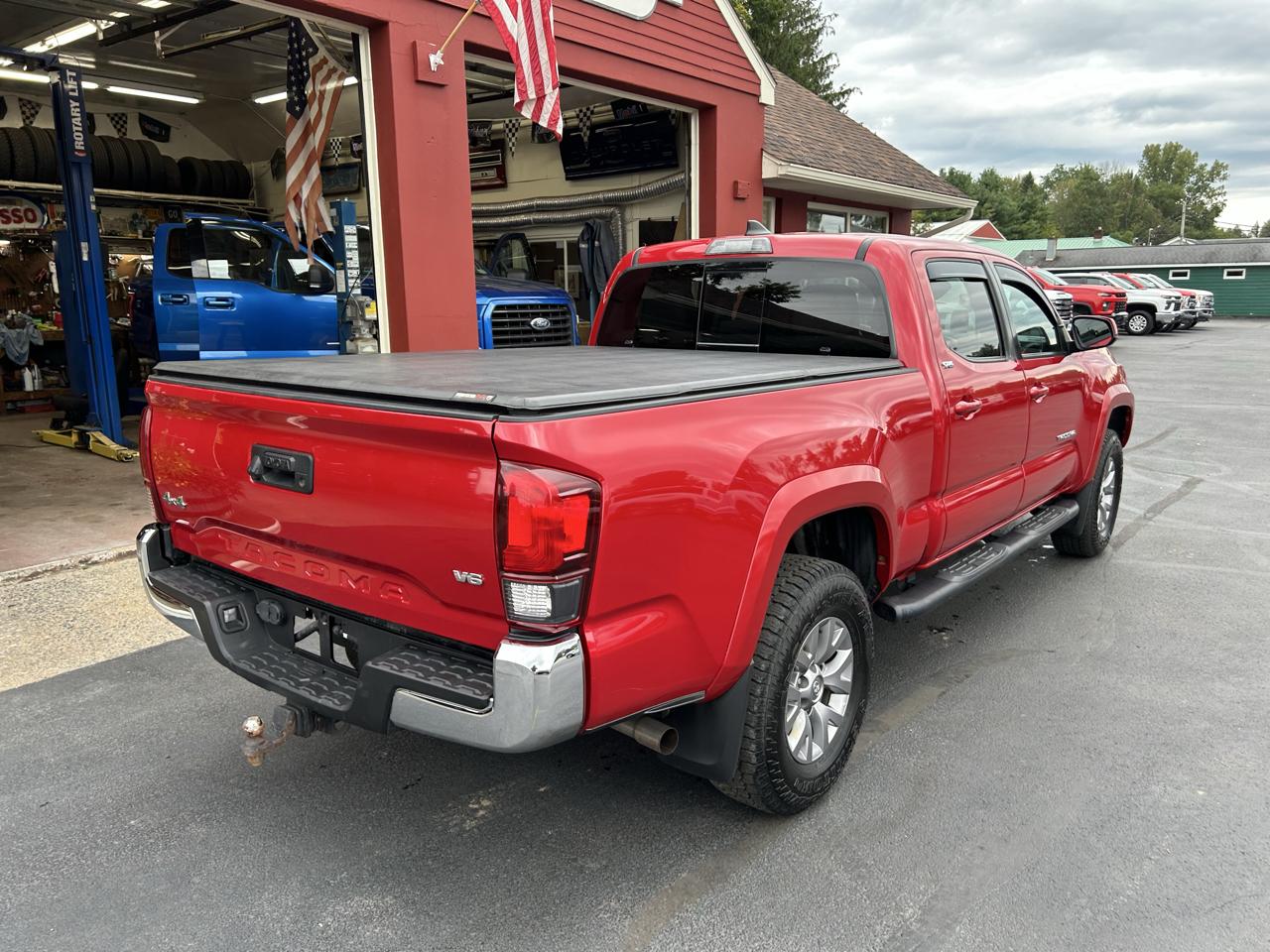 Toyota Tacoma 4WD SR5 Double Cab 6' Bed V6 AT (Natl) 2019