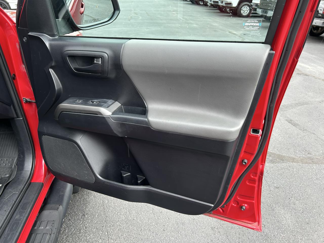 Toyota Tacoma 4WD SR5 Double Cab 6' Bed V6 AT (Natl) 2019