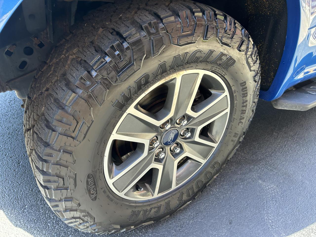 Ford F-150 4WD SuperCrew 150" XLT 2016