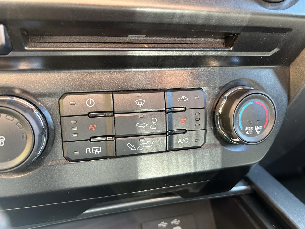 Ford F-150 4WD SuperCrew 150" XLT 2016