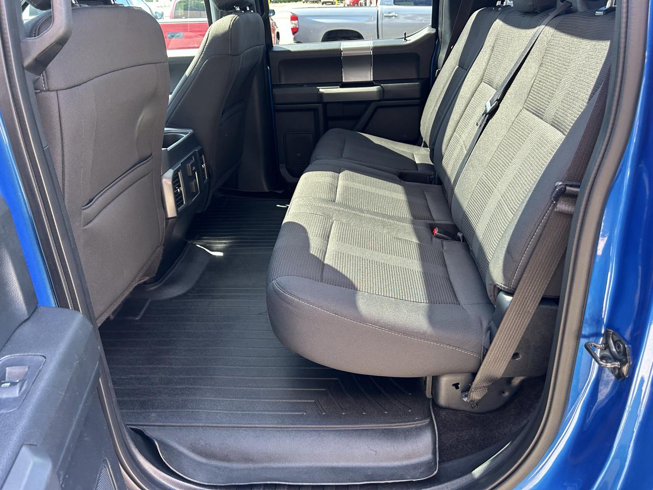 Ford F-150 4WD SuperCrew 150" XLT 2016