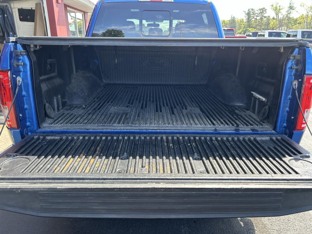 Ford F-150 4WD SuperCrew 150" XLT 2016