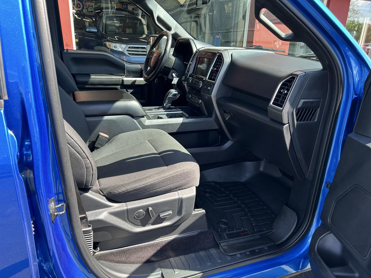 Ford F-150 4WD SuperCrew 150" XLT 2016
