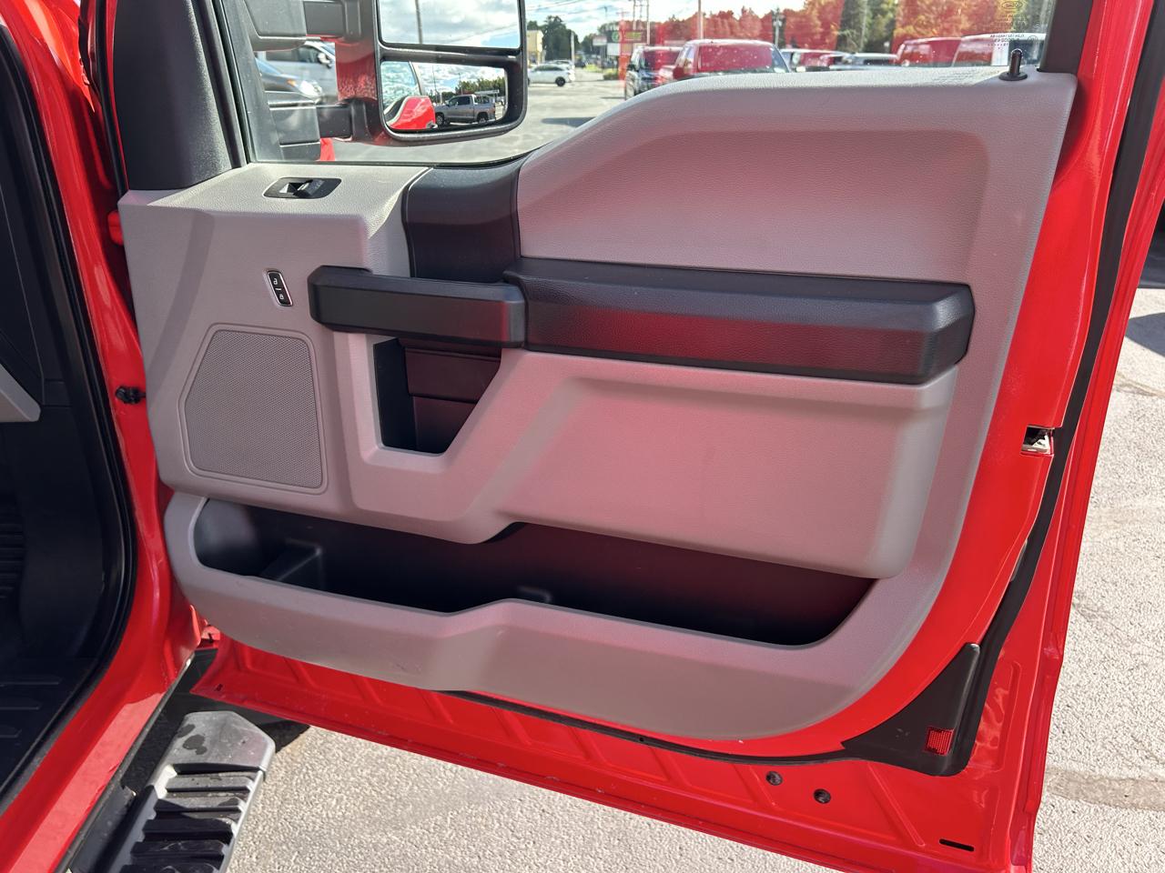 Ford Super Duty F-250 SRW 4WD SuperCab 158" XL 2019