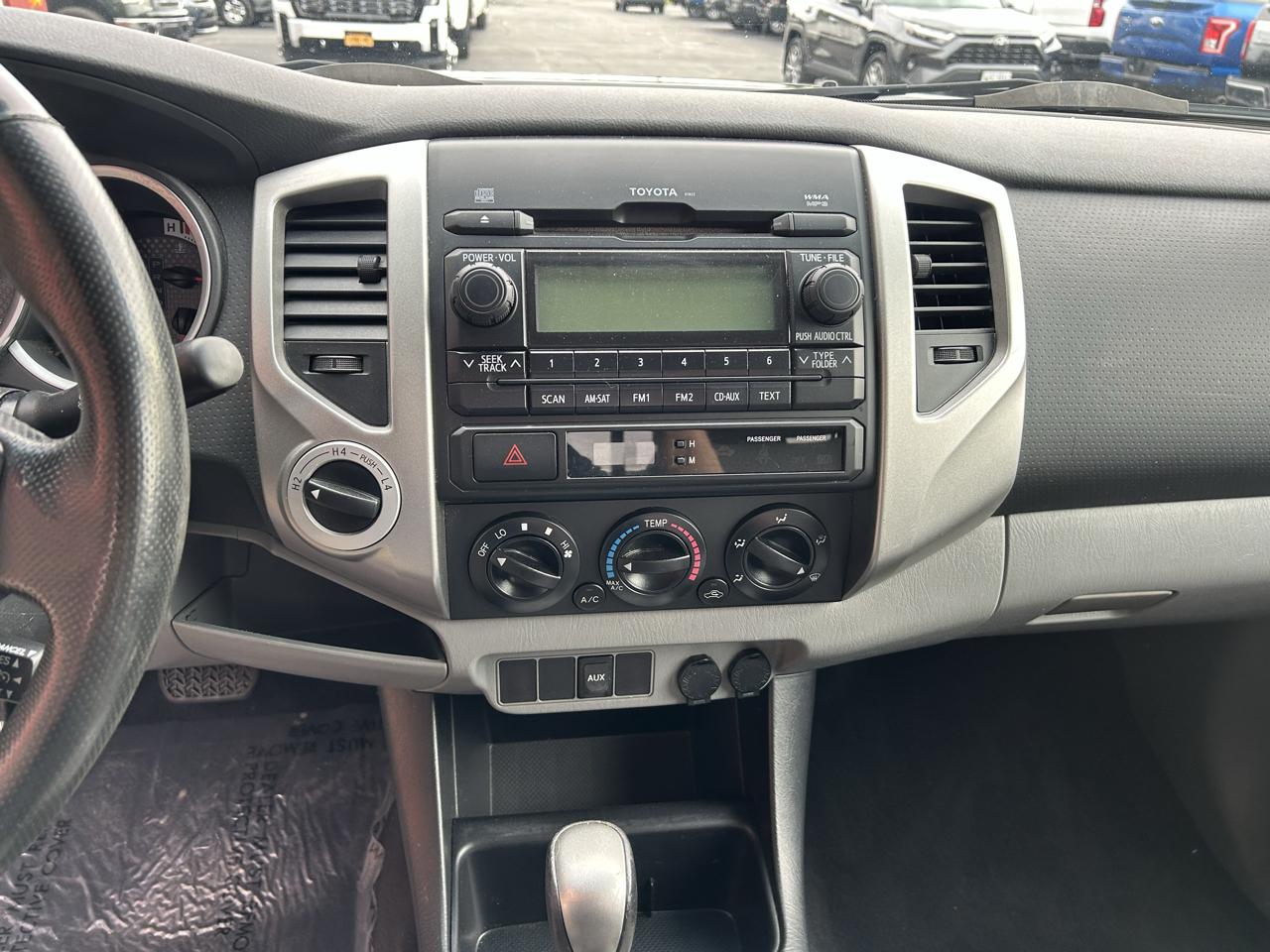 Toyota Tacoma 4WD Access Cab I4 MT (Natl) 2012