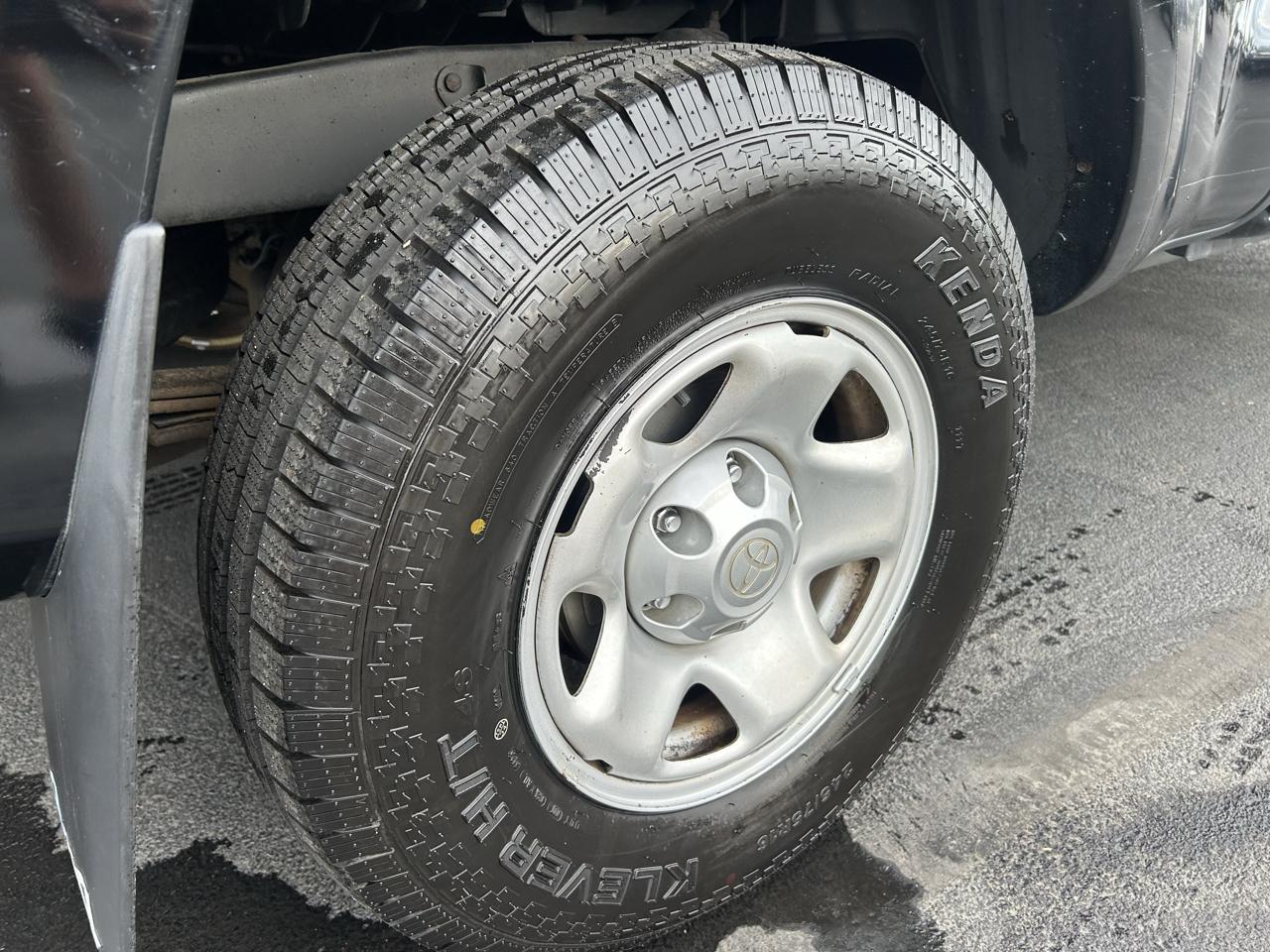 Toyota Tacoma 4WD Access Cab I4 MT (Natl) 2012