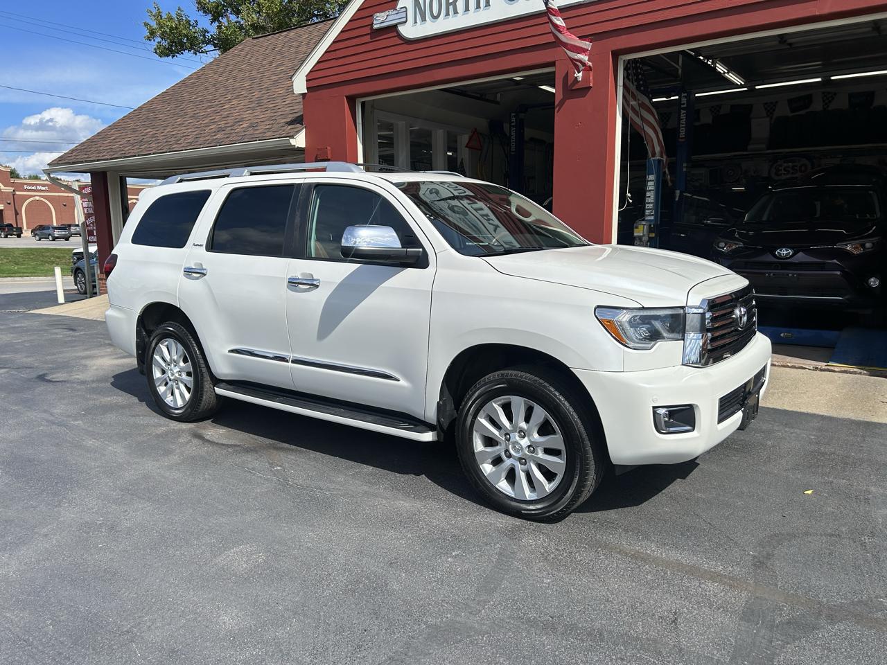Toyota Sequoia Platinum 4WD (Natl) 2018