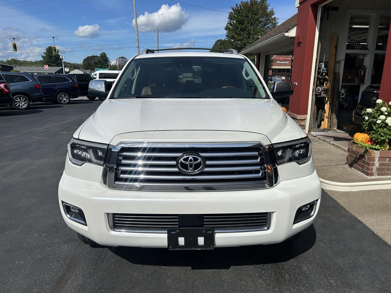 Toyota Sequoia Platinum 4WD (Natl) 2018