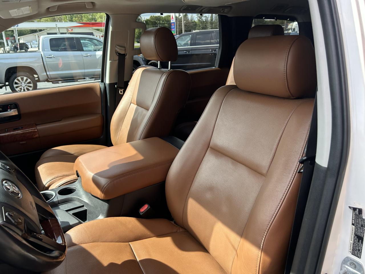 Toyota Sequoia Platinum 4WD (Natl) 2018