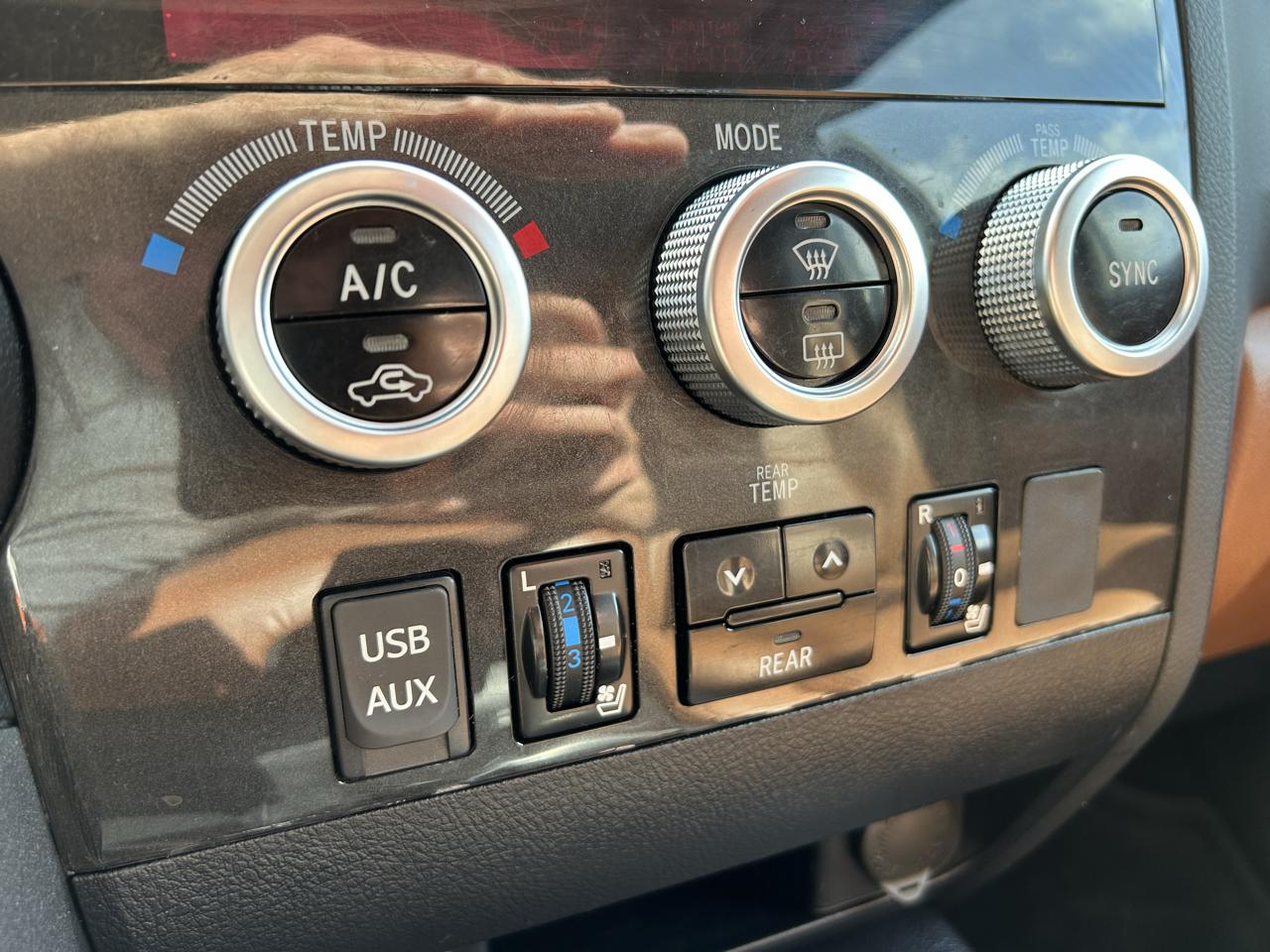 Toyota Sequoia Platinum 4WD (Natl) 2018