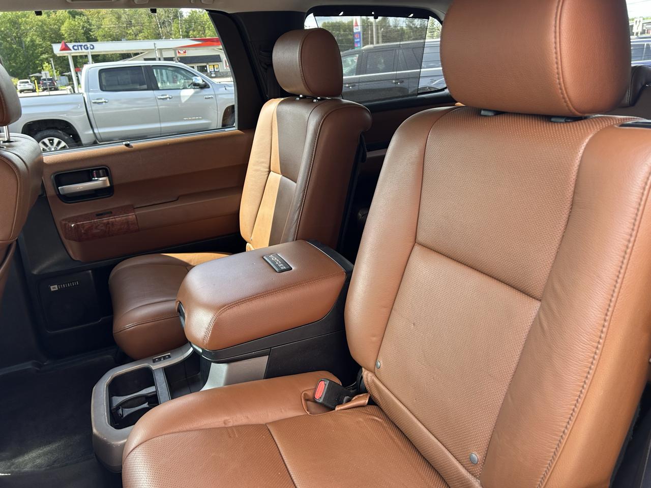 Toyota Sequoia Platinum 4WD (Natl) 2018
