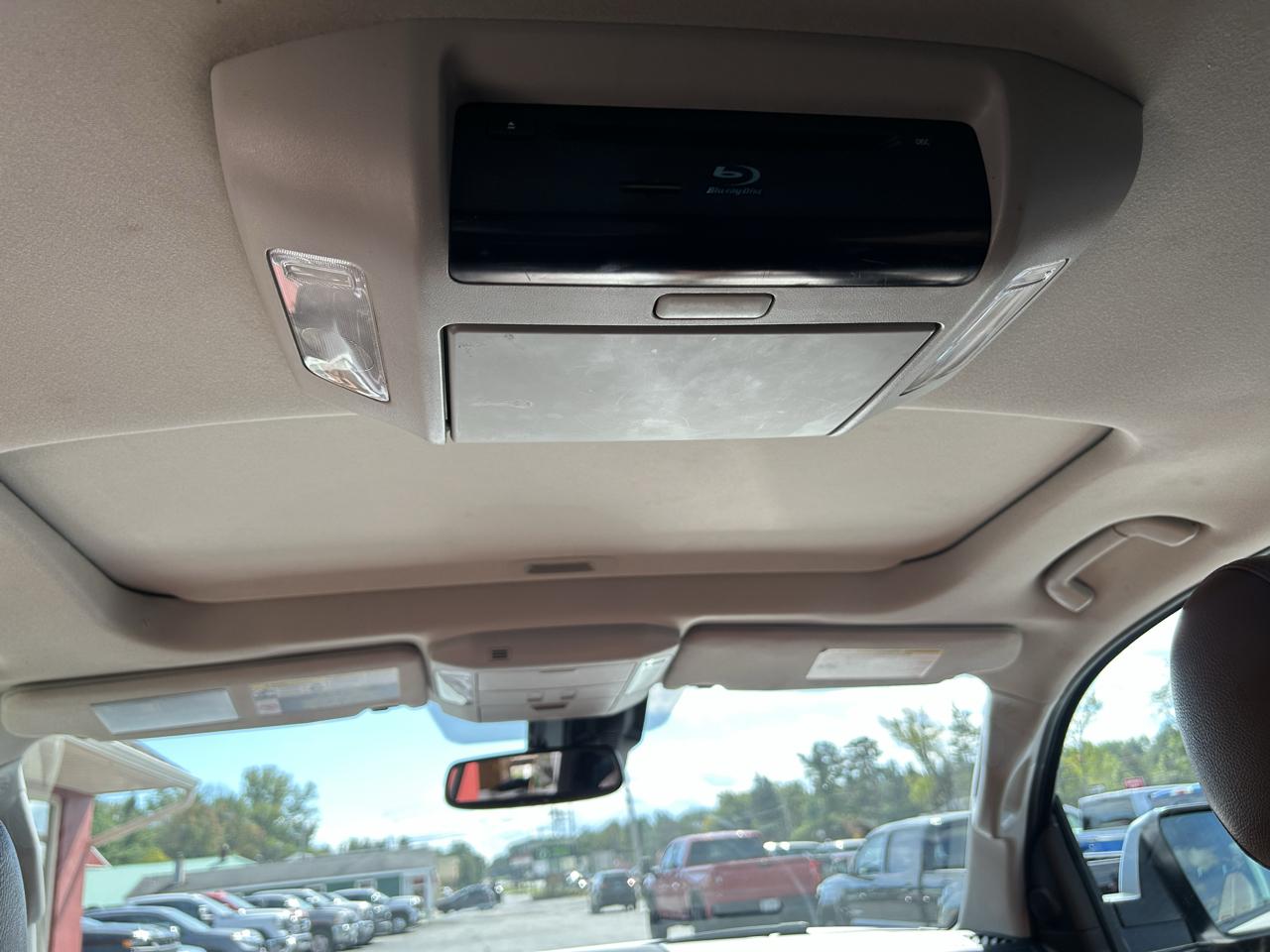 Toyota Sequoia Platinum 4WD (Natl) 2018