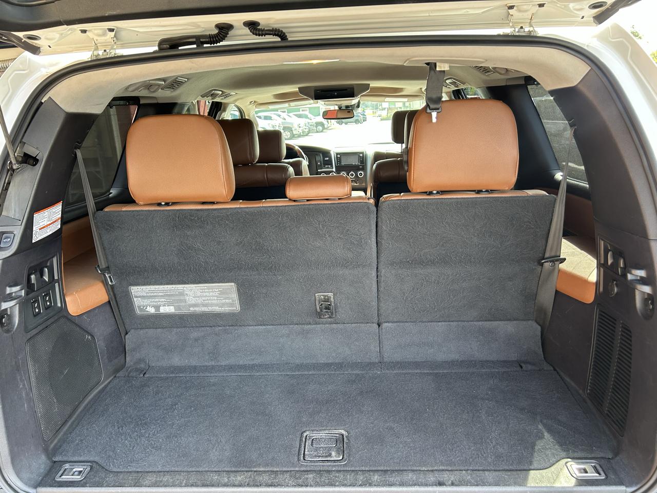 Toyota Sequoia Platinum 4WD (Natl) 2018