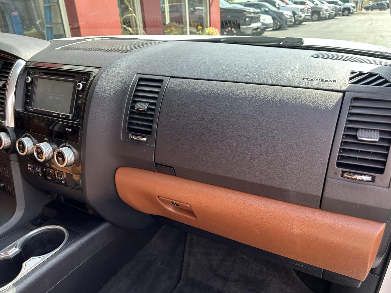 Toyota Sequoia Platinum 4WD (Natl) 2018