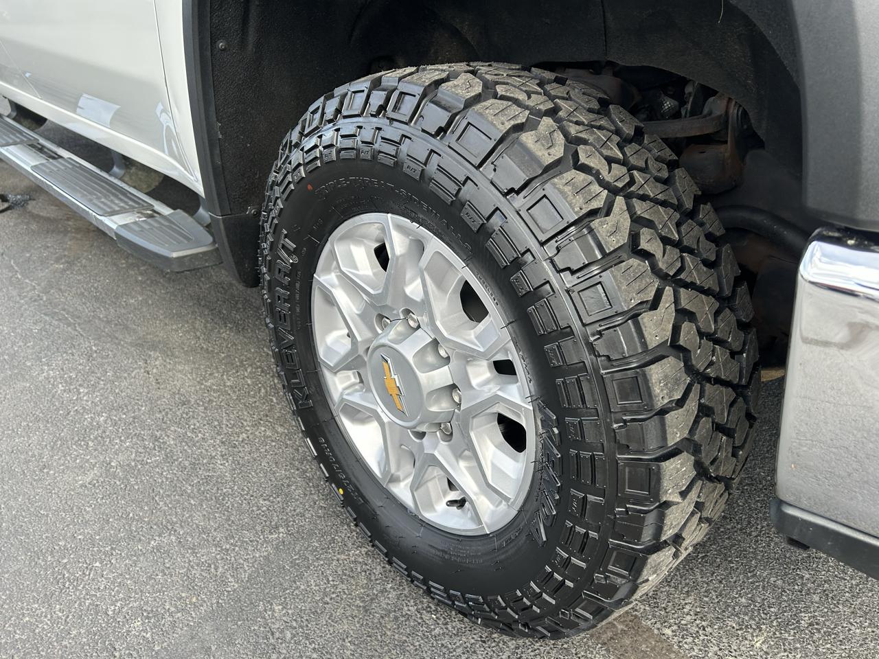 Chevrolet Silverado 2500HD 4WD Crew Cab 159" LT 2021