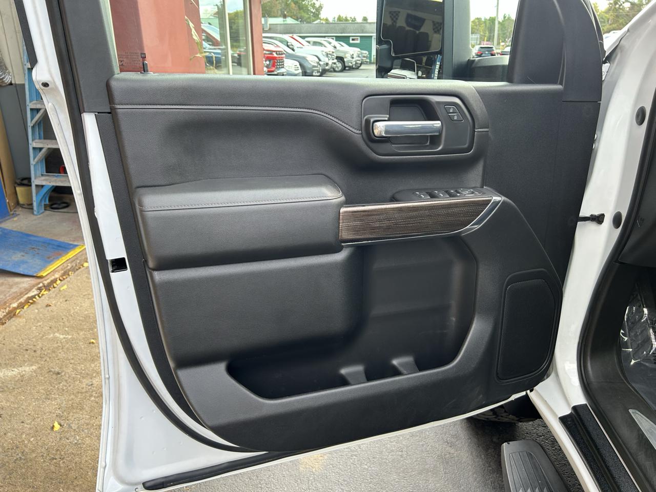 Chevrolet Silverado 2500HD 4WD Crew Cab 159" LT 2021