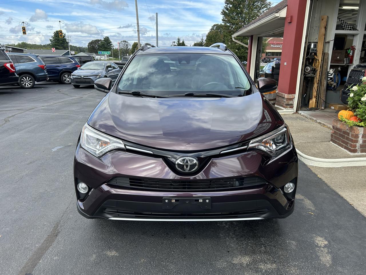 Toyota RAV4 Limited AWD (Natl) 2018