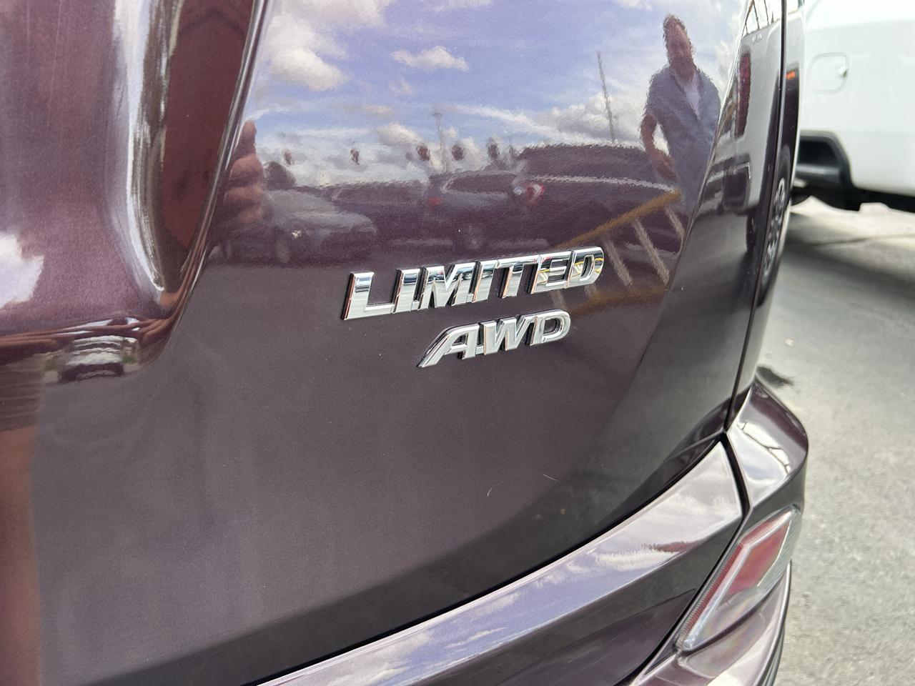 Toyota RAV4 Limited AWD (Natl) 2018
