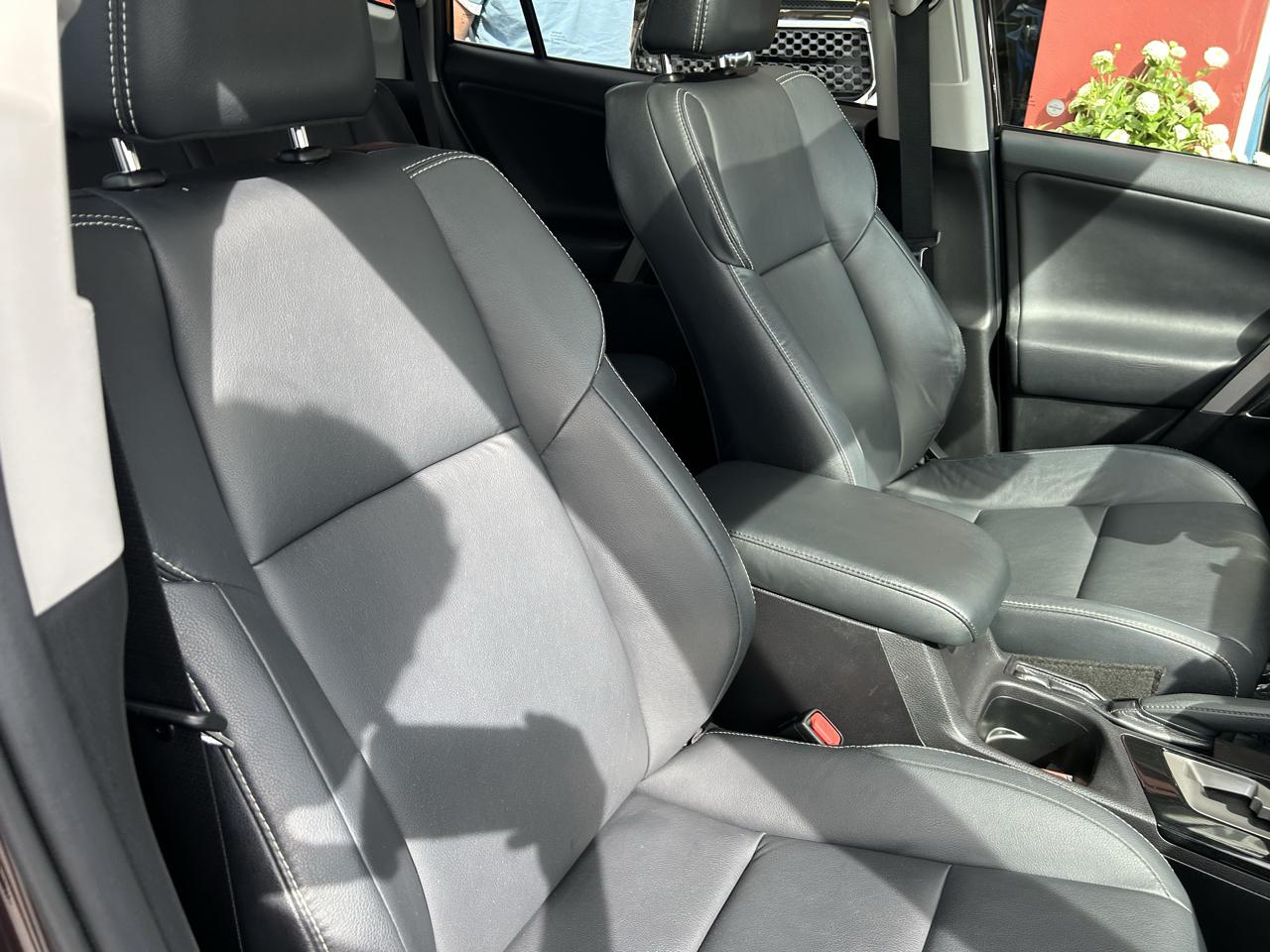 Toyota RAV4 Limited AWD (Natl) 2018