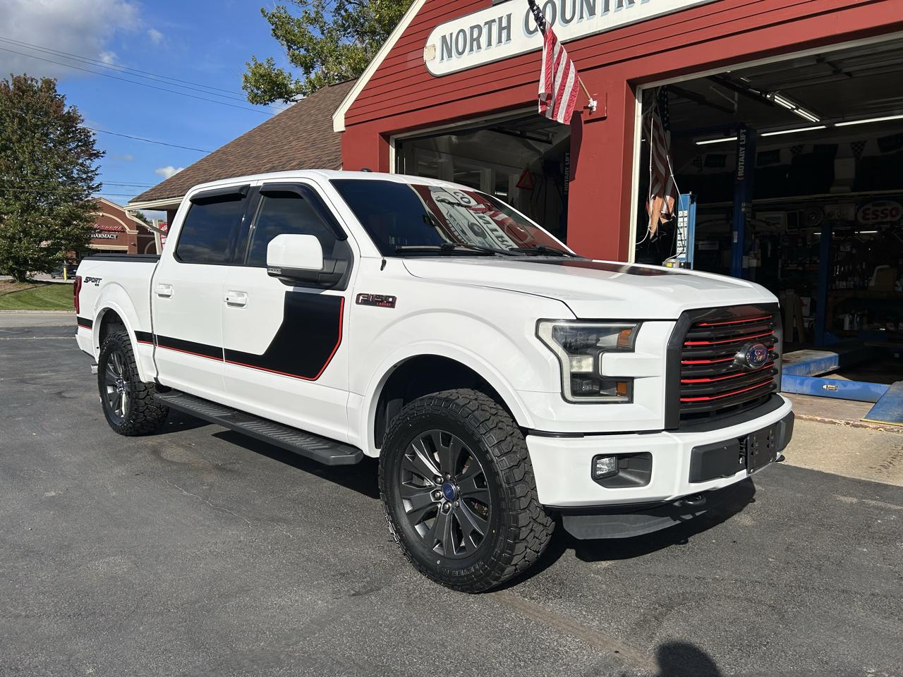 Ford F-150 4WD SuperCrew 145" Lariat 2016