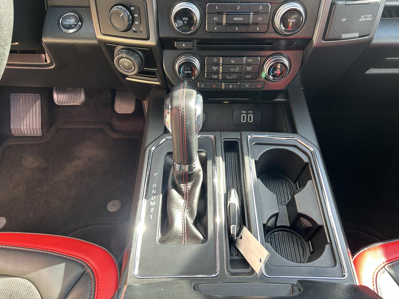 Ford F-150 4WD SuperCrew 145" Lariat 2016