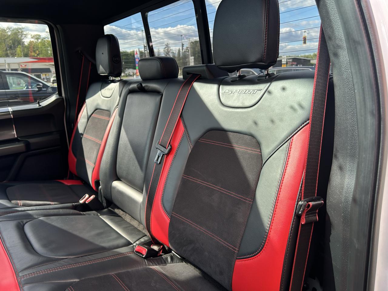 Ford F-150 4WD SuperCrew 145" Lariat 2016
