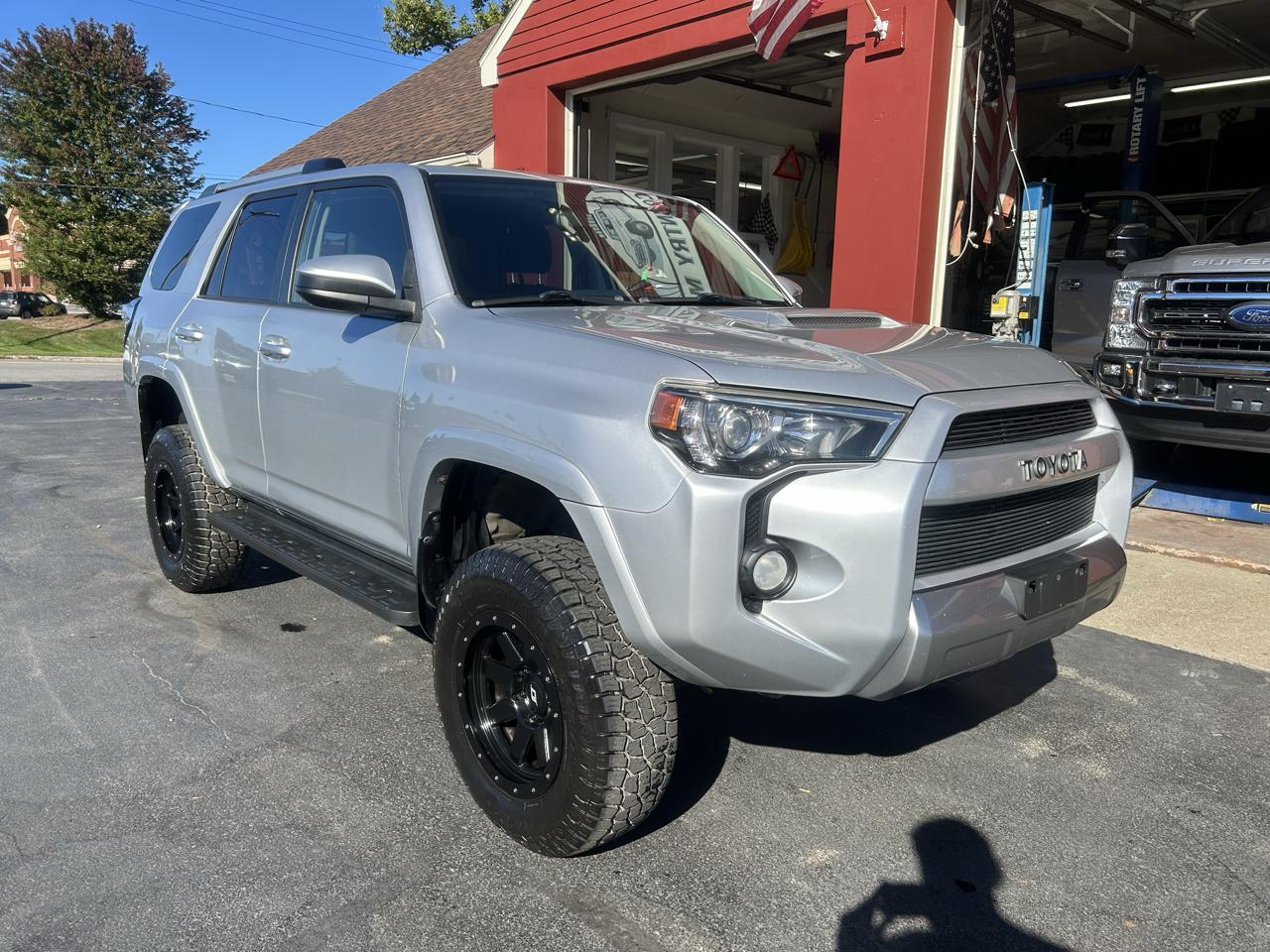 Toyota 4Runner 4WD 4dr V6 Trail Premium (Natl) 2016