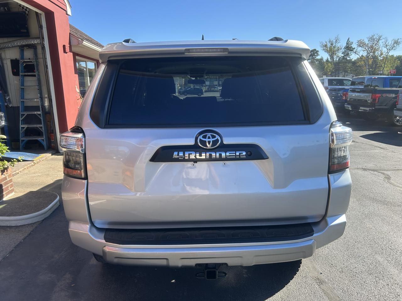 Toyota 4Runner 4WD 4dr V6 Trail Premium (Natl) 2016