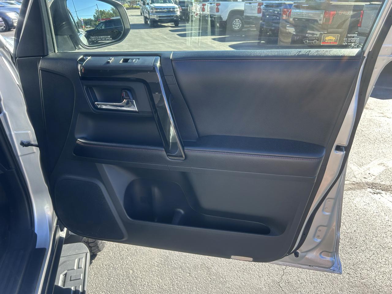 Toyota 4Runner 4WD 4dr V6 Trail Premium (Natl) 2016