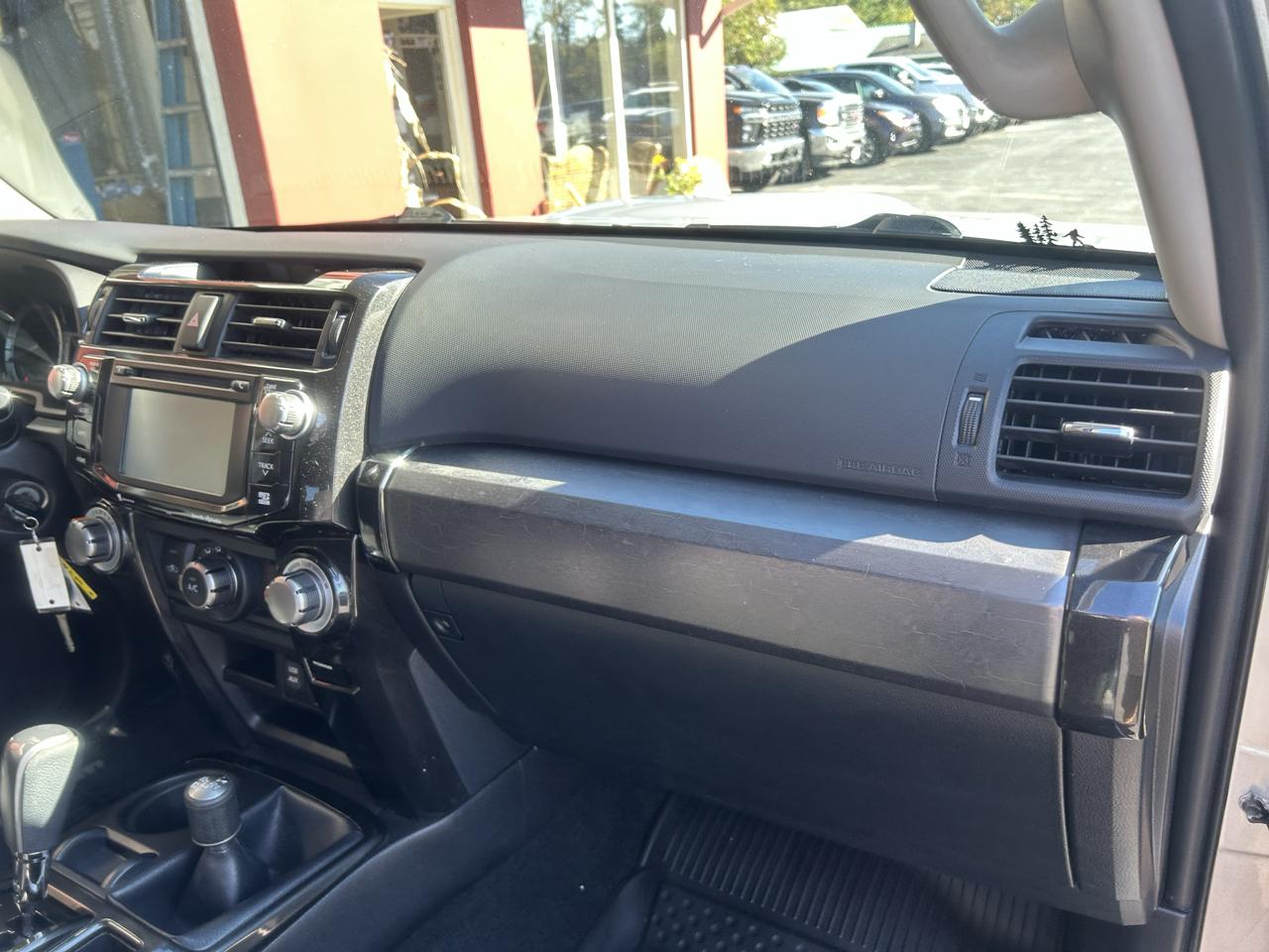 Toyota 4Runner 4WD 4dr V6 Trail Premium (Natl) 2016